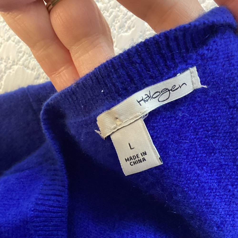Halogen Royal‎ Blue V Neck 100% Cashmere Pullover Sweater Large - Picture 2 of 9